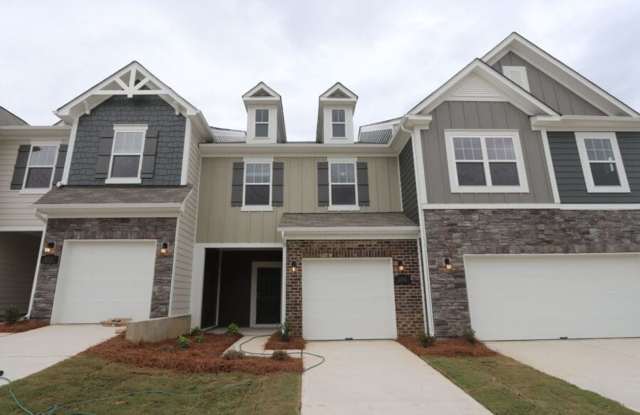 3BR/3BA Townhome w/ Patio + Community Pool in Matthews photos photos