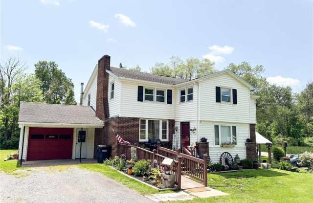 1606 Main Road photos photos