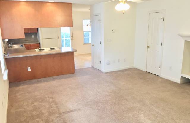 1348SF 2BR 2.5BA Gallery 3