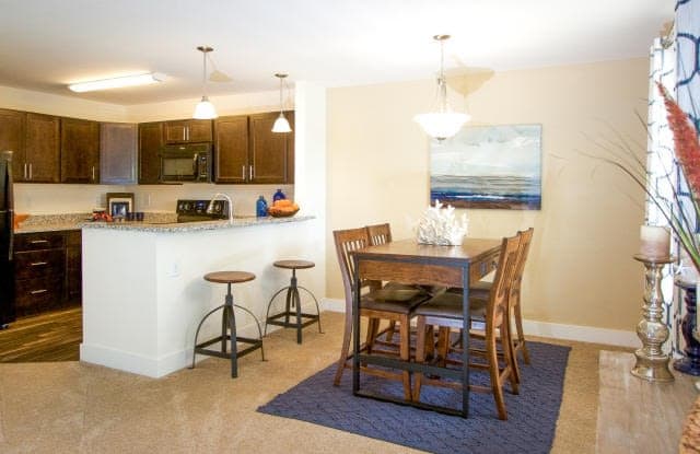 4217 S Plaza Trl Unit C32 photos photos
