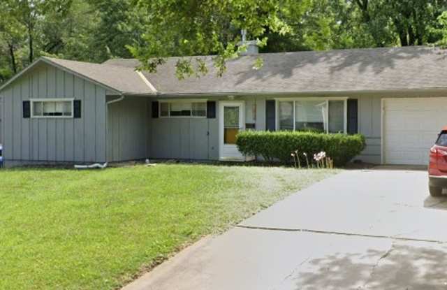Spacious 4 Bedroom, 2 Bath Home with Large Yard – Available Approx. June 15th! - 8705 East 114th Street, Kansas City, MO 64134
