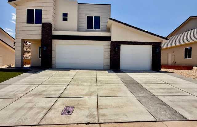 BRAND NEW Four Bedroom Townhome in Desert Canyon photos photos