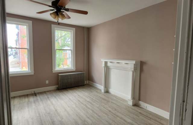 Charming 4BR/1.5BA Home | Modern Finishes | Open Layout | Heart of York City! photos photos