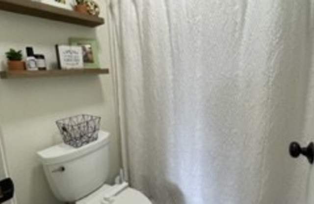 6657 Canterbury Drive Gallery 4