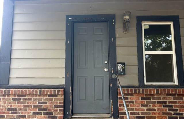 2 Bedroom and 1 Bathroom House Gallery 4