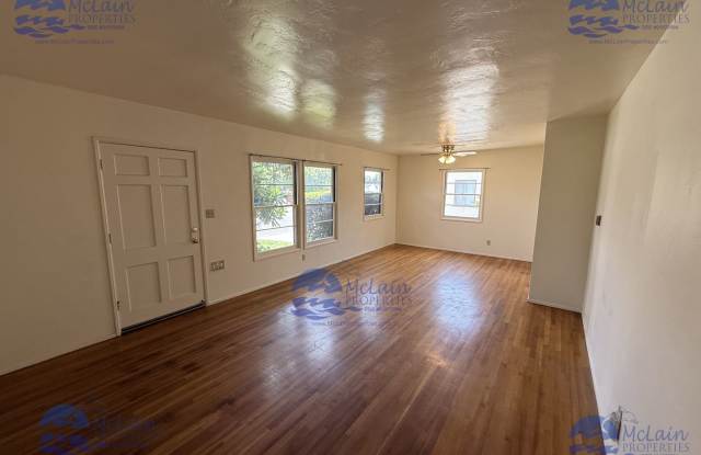 3 bedroom Single Story Home in Belleview Heights Gallery 4