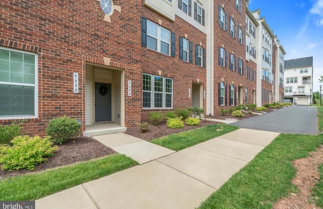 7548 BRUNSON CIRCLE - 7548 Brunson Cir, Gainesville, VA 20155