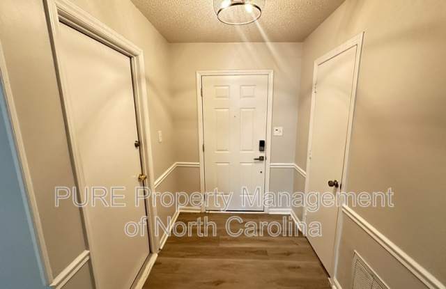 9317 Knotty Pine Cir Gallery 4