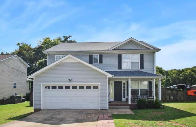 Pet Friendly Three Bedroom with Bonus! photos photos Pet Friendly Three Bedroom with Bonus! photos photos