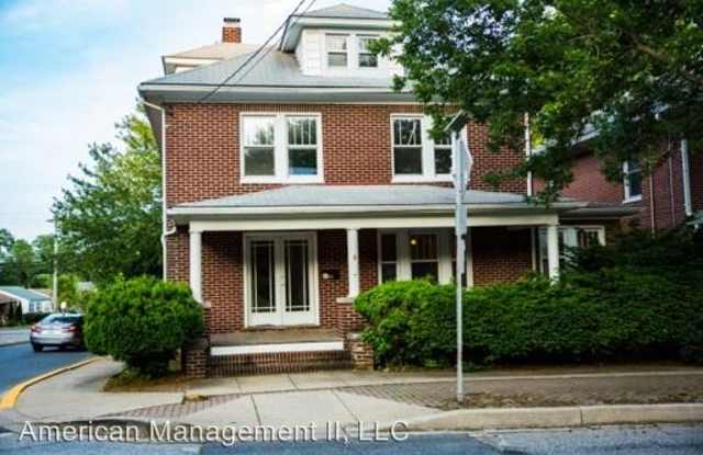 148 Pennsylvania Ave - 148 Pennsylvania Avenue, Westminster, MD 21157