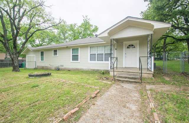 1315 Margie Street - 1315 Margie Street, Denton, TX 76201