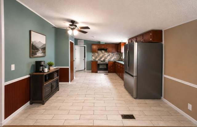 7118 TANGLEWOOD Drive Gallery 3