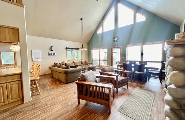 31963 Mahood Ln Gallery 3
