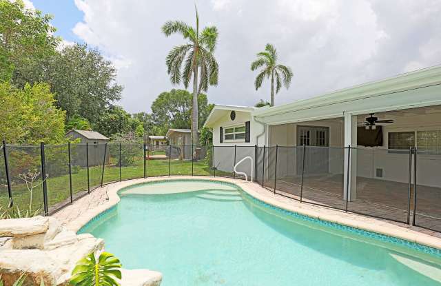 Rare Dual Primary Suites in Seminole Estates — No HOA, Quick Move-In photos photos