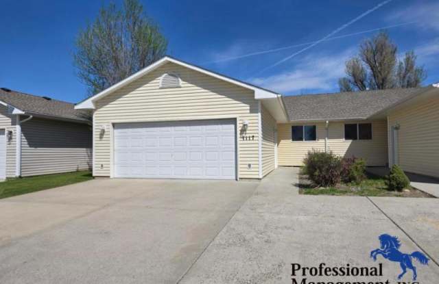 1117 Victory Ave photos photos