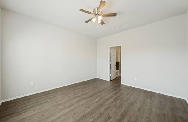 2074 Palmer PL Gallery 4