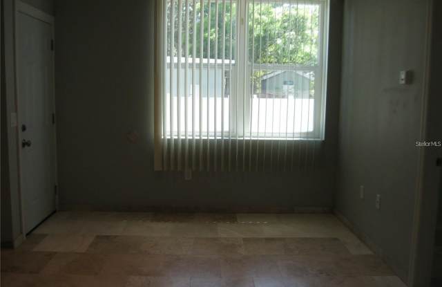 2009 COCOANUT Avenue Gallery 4