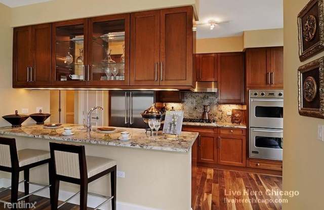 3 W Delaware Pl - 3 West Delaware Place, Chicago, IL 60610