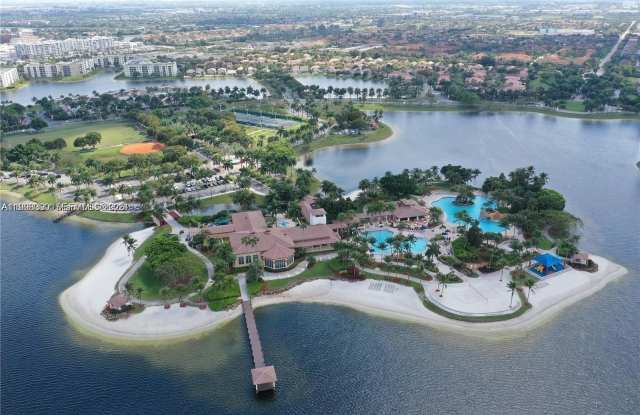 6814 NW 107th Pl photos photos