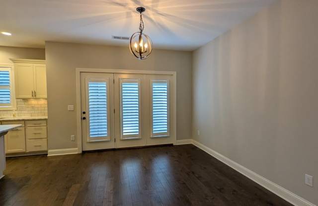 129 Pinebranch Court Gallery 3