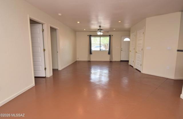 203 S Cherry Avenue Gallery 2