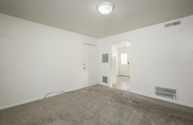 107 West Workman Street - D Gallery 3