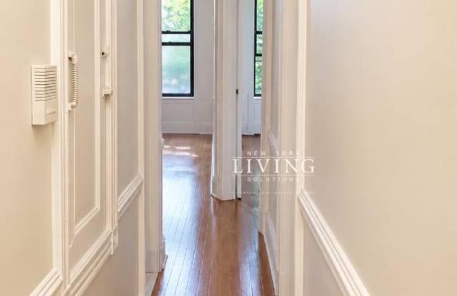410 7TH Gallery 3