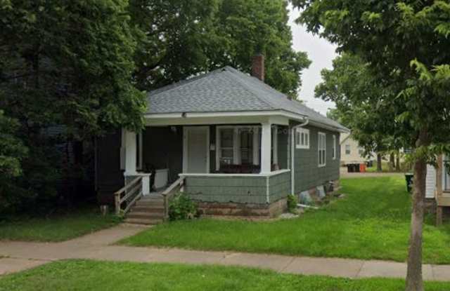 708 Menomonie St photos photos