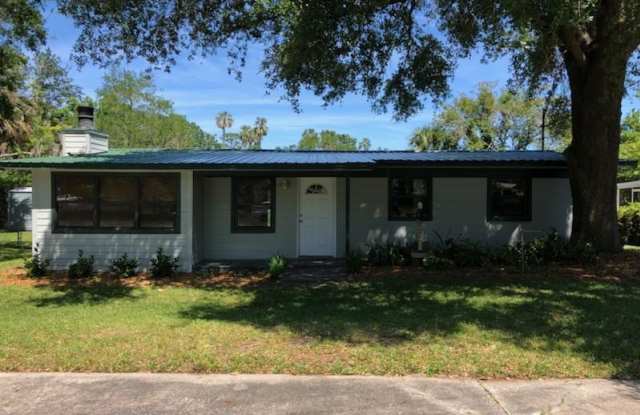 2525 SPOKANE AVE E - 2525 Spokane Avenue East, Jacksonville, FL 32233