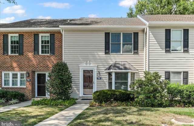 705 MEADOW COURT photos photos