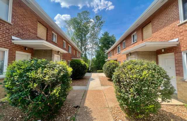 2811 Lemay Ferry Road photos photos