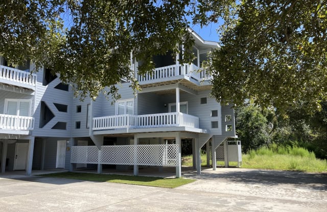 406 Channel Drive - 406 Channel Drive, Emerald Isle, NC 28594 406 Channel Drive - 406 Channel Drive, Emerald Isle, NC 28594