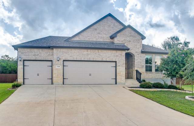 LUXURY SINGLE-STORY HOME IN VALENCIA PARK photos photos
