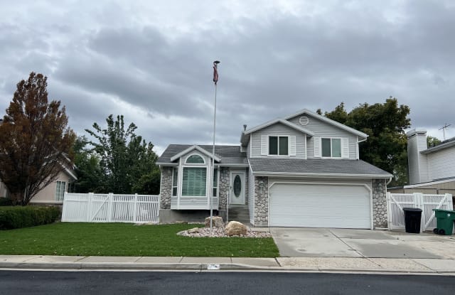 5577 Walden Glen Drive - 5577 Walden Glen Drive, Murray, UT 84123