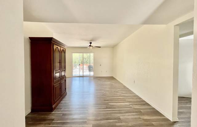 394 North Calle Del Chancero - 1 Gallery 3