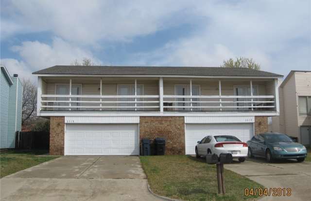 1825 Sq Ft- 3 Bed/2Bath Duplex- All Appliances Included Gallery 3