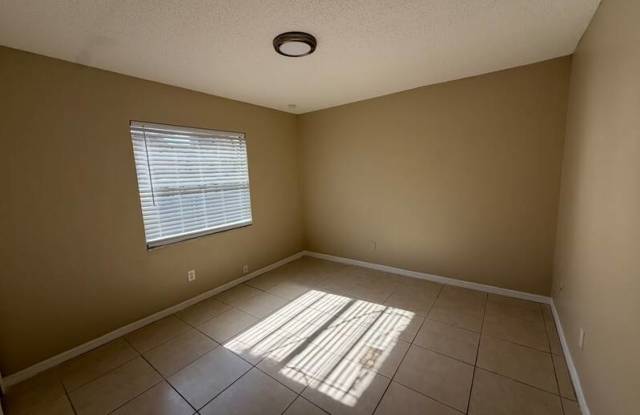 5523 Lehigh Avenue photos photos