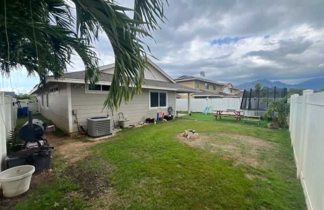Single family 3 bedroom 3 bath home located in Sea Country Maili - 87-1716 Wehiwehi Street, Maili, HI 96792 Single family 3 bedroom 3 bath home located in Sea Country Maili - 87-1716 Wehiwehi Street, Maili, HI 96792