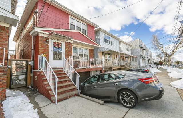 387 CATOR AVE photos photos