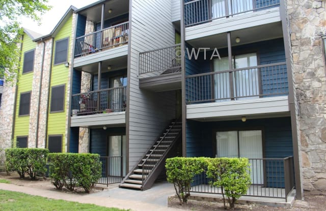 8912 NORTH LAMAR - 8912 Lamar Blvd, Austin, TX 78753