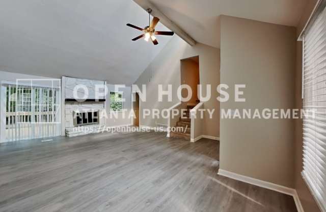 3013 Alberta Drive Gallery 4