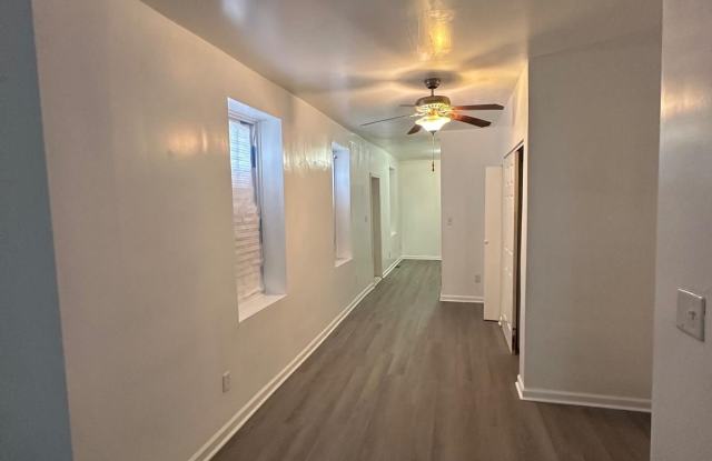 1127 W 2ND Street photos photos