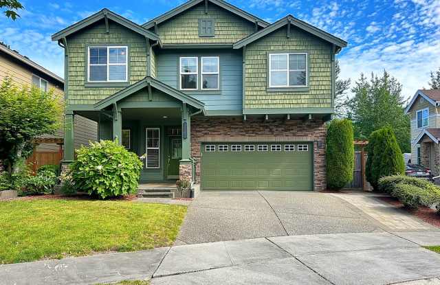 Charming Bothell 4BR Home w/ Bonus, Porch Swing & Private Backyard Awning photos photos