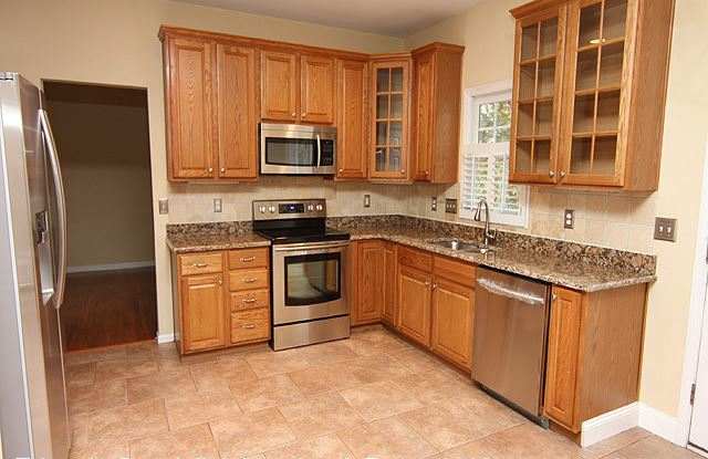 2420 Barton Oaks Drive Gallery 3