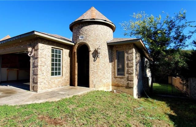 2704 Heynis N - 2704 North Heynis, New Braunfels, TX 78130