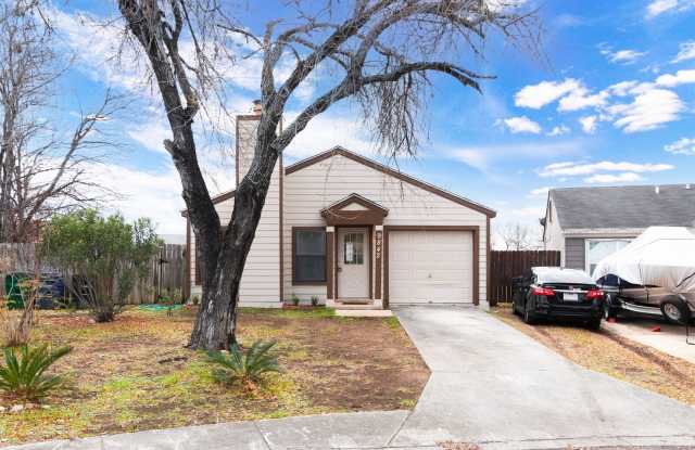 CUTE SMALL HOME 2/1/1 - 9842 Valley Cabin, San Antonio, TX 78250