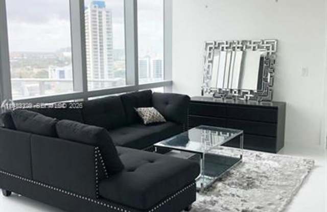 851 NE 1st Ave cu-1402, Miami, FL 33128 Gallery 3