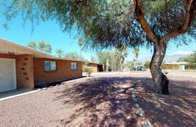 2545 North Euclid Avenue - 2545 North Euclid Avenue, Tucson, AZ 85719
