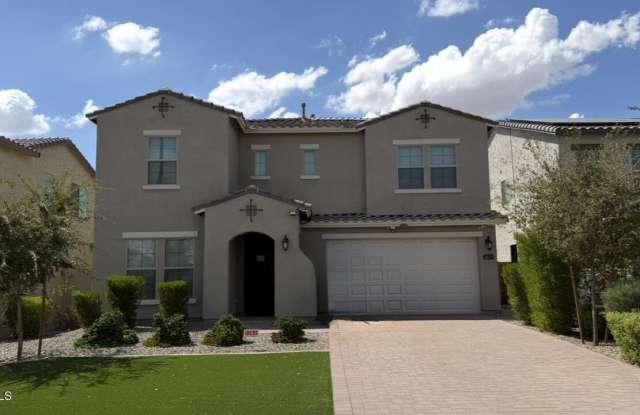 5604 N 194TH Lane Gallery 1