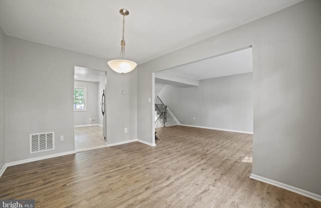 9328 HUMPHRIES Drive Gallery 4